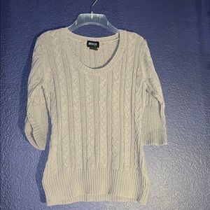 Grey Shorter Sleeved Sweater